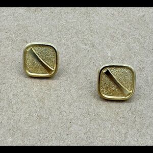 Square gold plated stud earrings vintage vibes